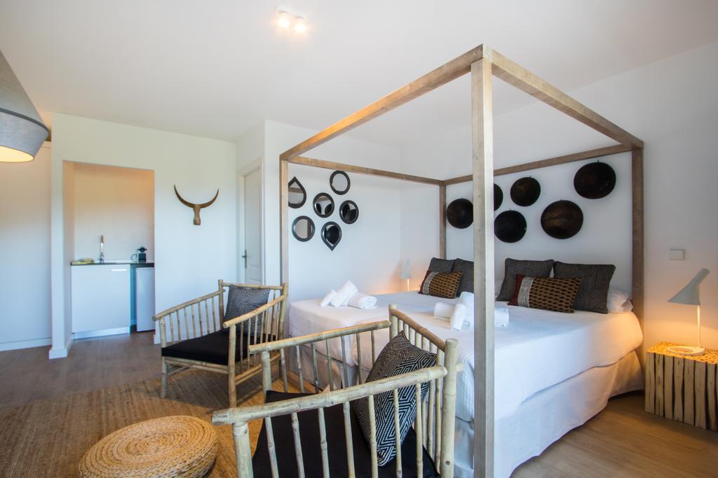 Casa Victoria Suites Sant Josep de sa Talaia Ngoại thất bức ảnh